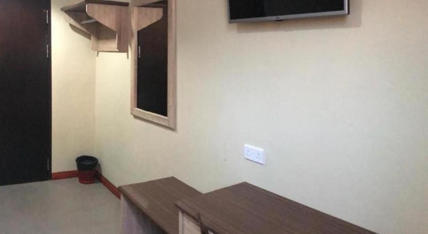 Hotel Perdana Lawas Exterior foto